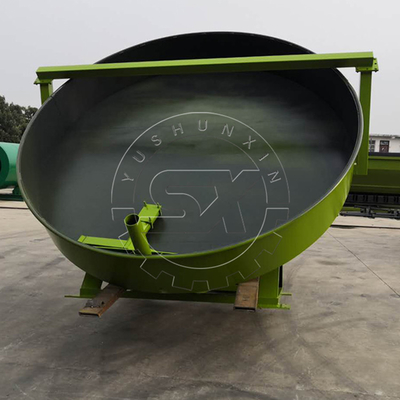 Granulateur à disque vertical pour engrais organique à base de fumier de poulet