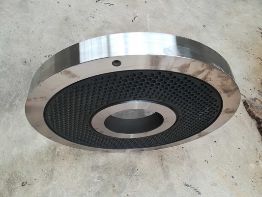 Machine de fabrication de fourrages pour l'élevage de bétail de 2 t/h, à tension personnalisée
