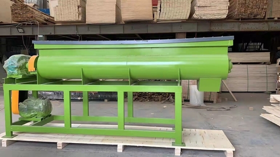 Fertilisant mélangeur d'alimentation à double arbre pour machine écologique