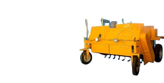 2024 Une personne conduisant type mobile compost tourner fonction compost matériau tournant