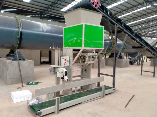 Machine d'emballage automatique de type sac de fermeture arrière pour l'intégration de granulés de déchets animaux