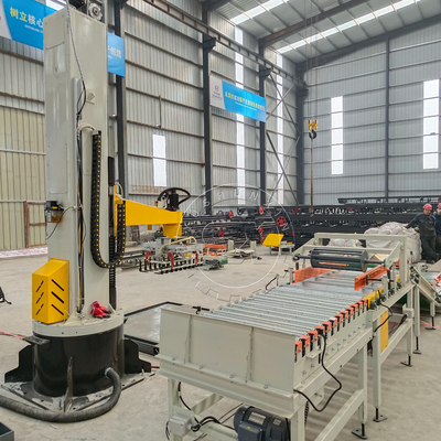 Les travaux de construction ont permis de fabriquer un robot de palettisation à grande vitesse pour l'empilement à 30 à 60 boîtes par minute