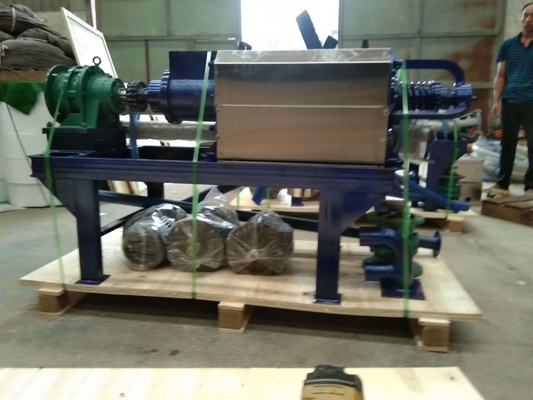 Dimension 1 1850*650*1150 mm Transformation du fumier en engrais organique avec séparateur