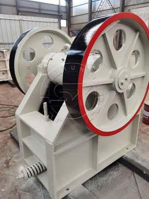 2400 kg Poids de minerai de calcaire Raymond Mill Machine de broyage pour la fabrication d'engrais